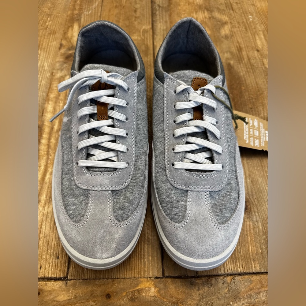 New Punini Sneaker (Men) OluKai $140 Size 9.5